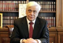 O Προκόπης Παυλόπουλος αποδόμησε τον Κυριάκο Μητσοτάκη on air