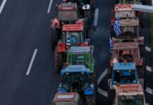 Εντείνεται η ανησυχία σε τουρισμό – εμπόριο όσο παραμένει το αδιέξοδο στα μπλόκα