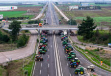 Μαξίμου κατά αγροτών: Σχέδιο διάσπασης – Πρόστιμα στα τρακτέρ – Επίθεση στο ΚΚΕ