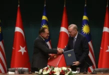Η Τουρκία και η Μαλαισία συμφώνησαν να ενισχύσουν τη συνεργασία τους στους τομείς της άμυνας και του εμπορίου