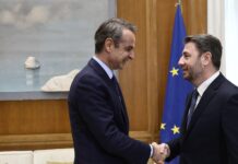 Χρέη ΝΔ και ΠΑΣΟΚ: 40 και 117 χρόνια για να τα ξοφλήσουν